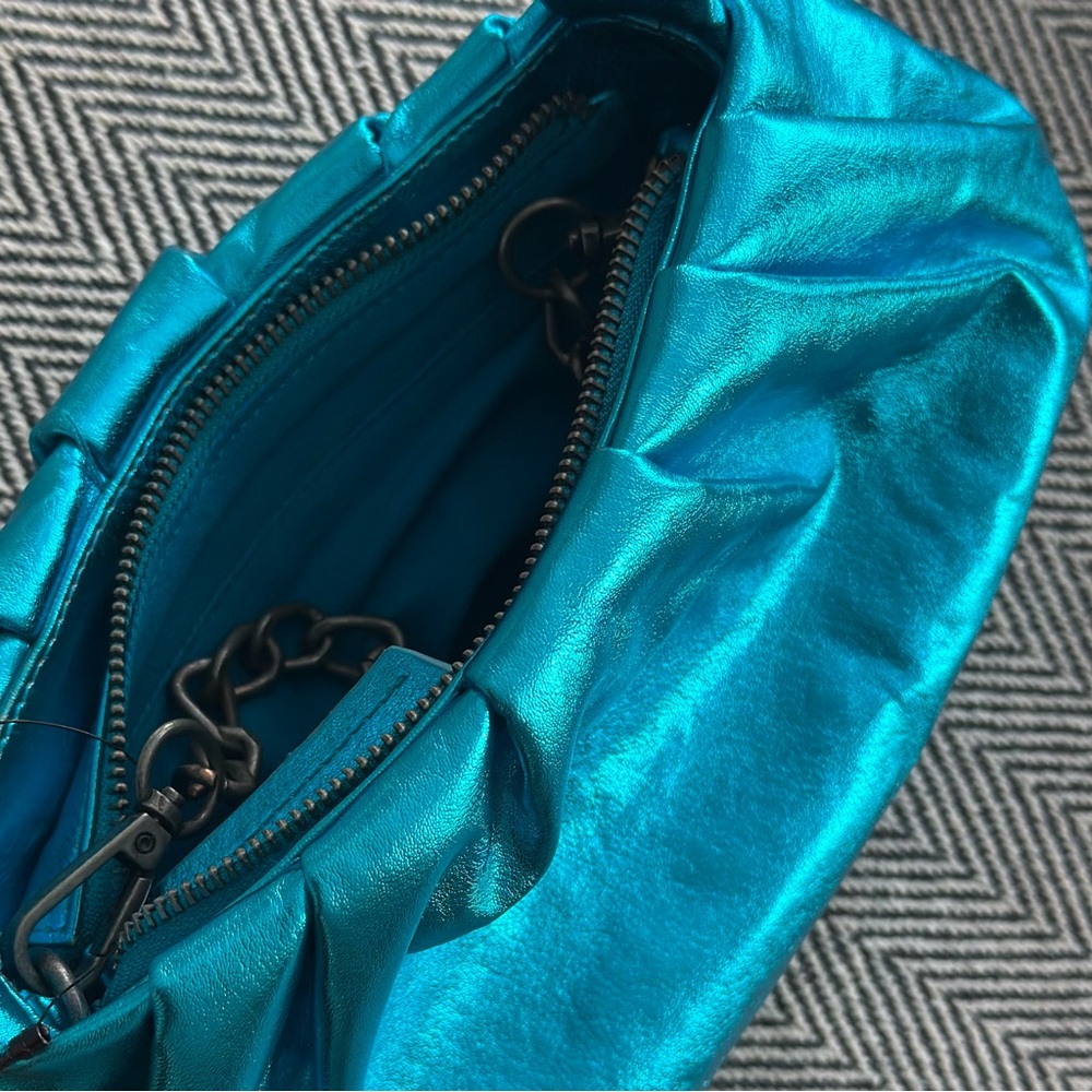 Shoulder Bag - Picture 5 of 9